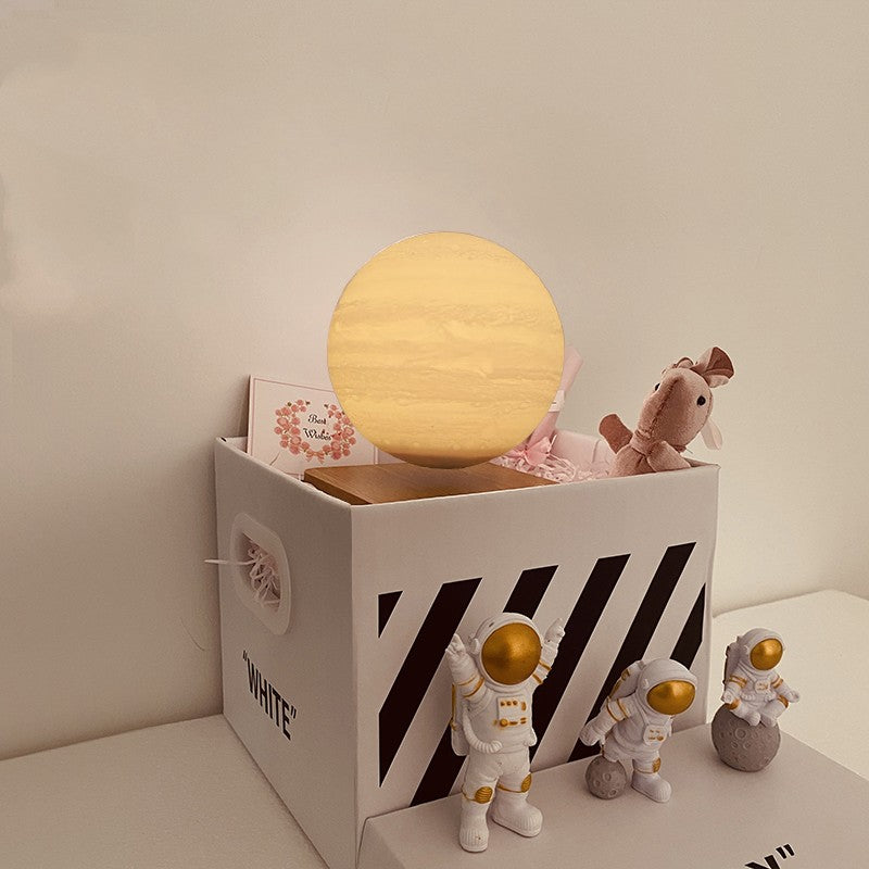 Lámpara Levitante Luna/Tierra con LED – Luz Nocturna Flotante con Control Inteligente y Set Decorativo de Astronautas | Regalo Premium