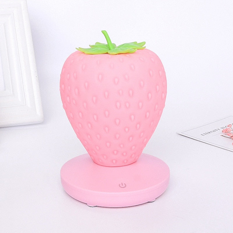 Luz Nocturna de Fresa USB – Lámpara LED de Silicona Suave con Control Táctil | Night Light Recargable para Dormitorio Infantil